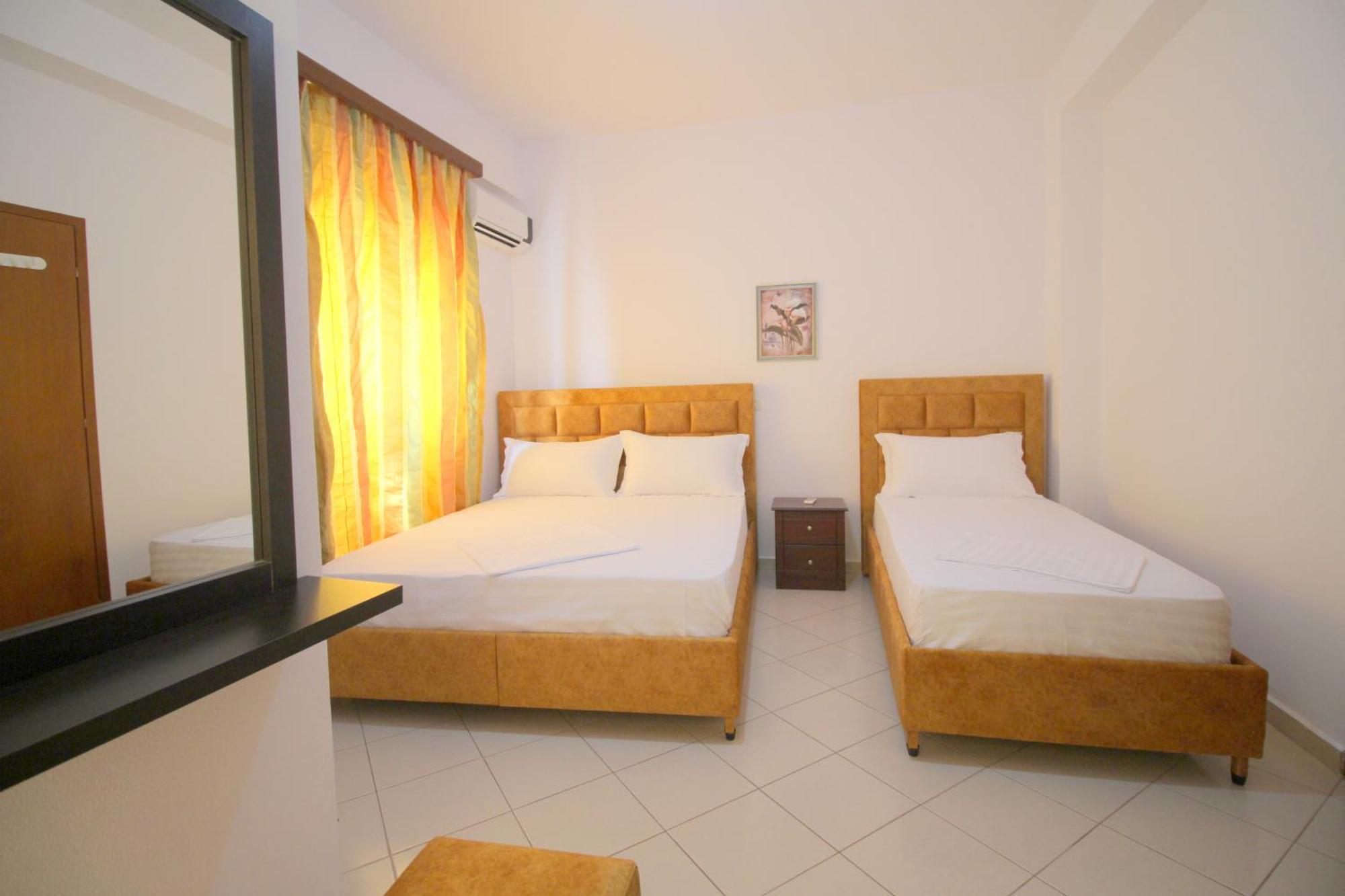 Lengu Holidays Houses Sarandë Buitenkant foto