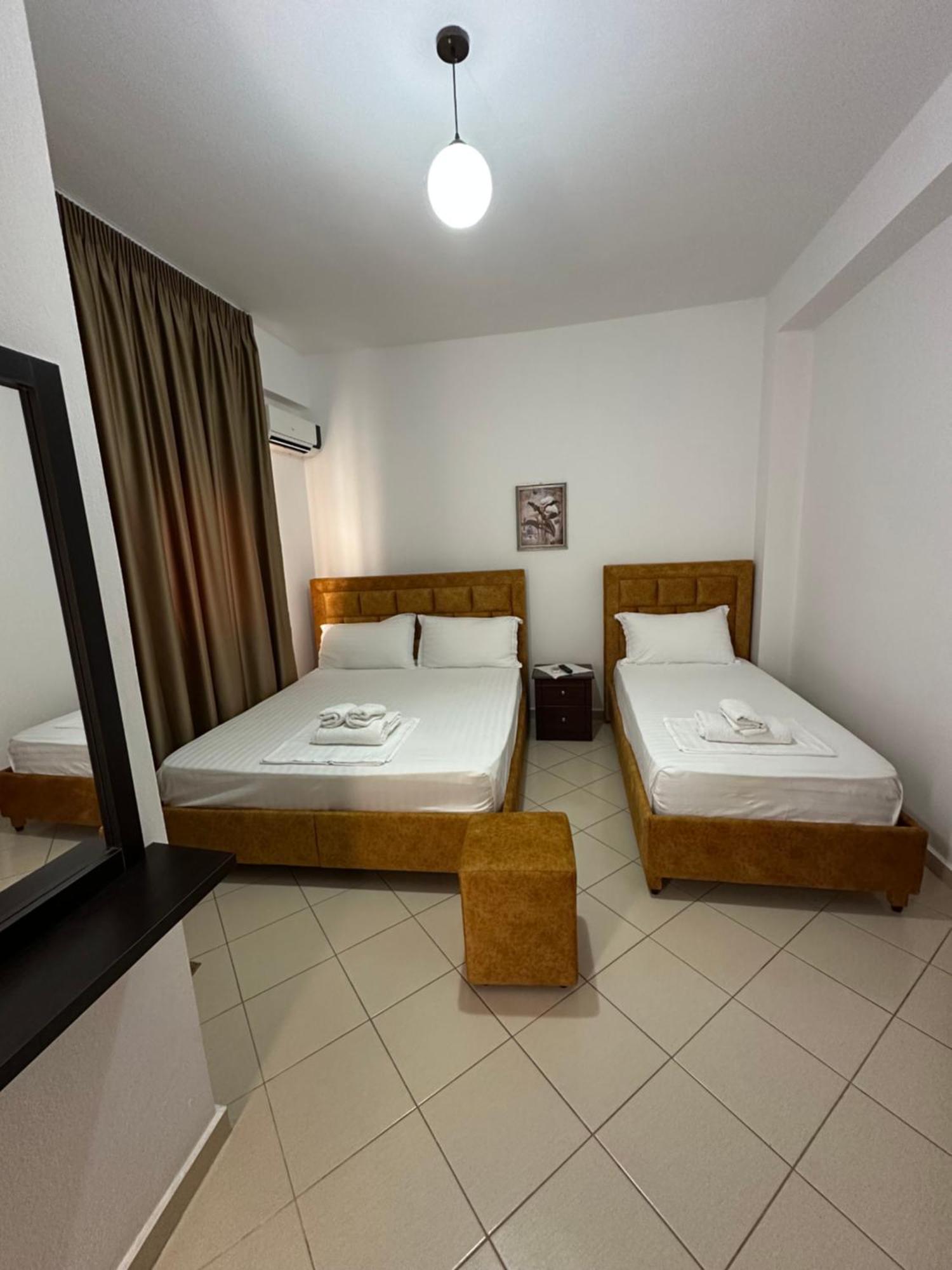 Lengu Holidays Houses Sarandë Kamer foto