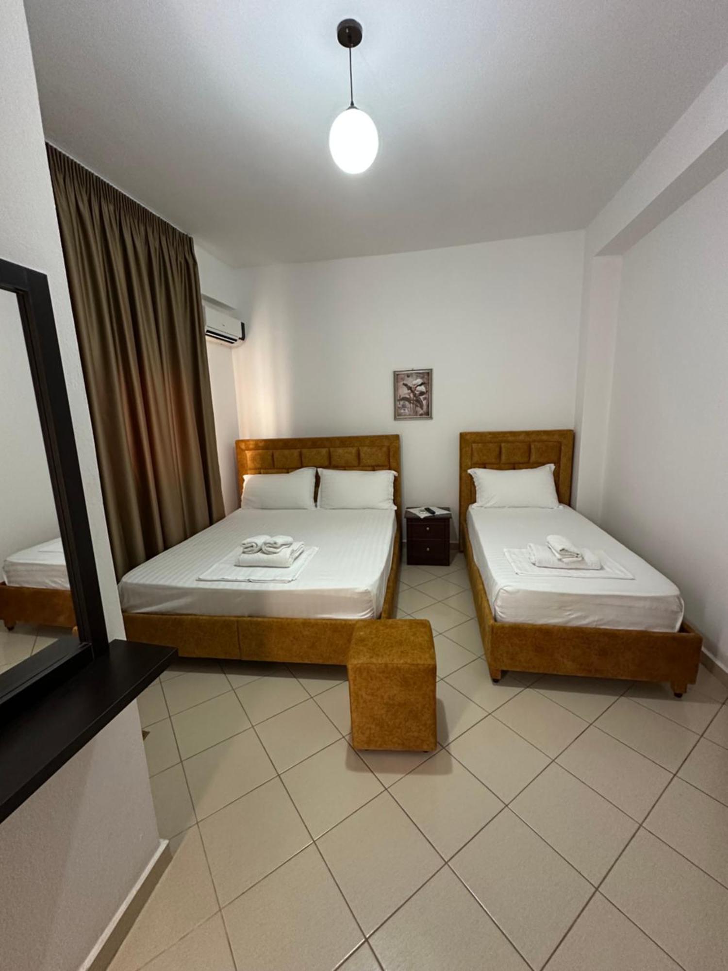 Lengu Holidays Houses Sarandë Kamer foto