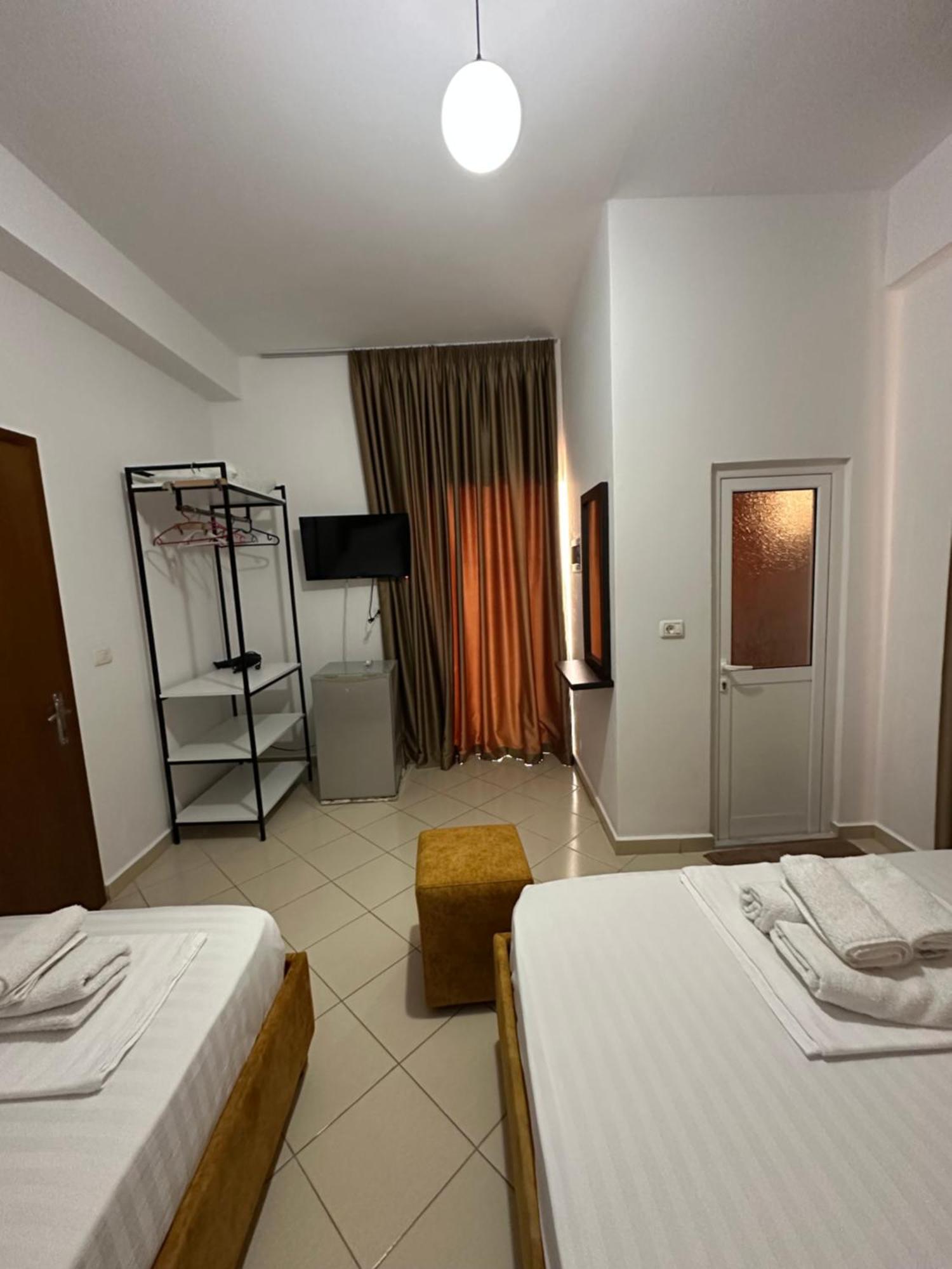 Lengu Holidays Houses Sarandë Kamer foto